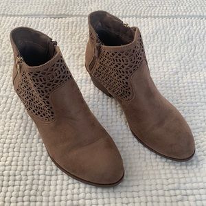 Forever Brown Boots : NAME A PRICE AND I WILL AGREE